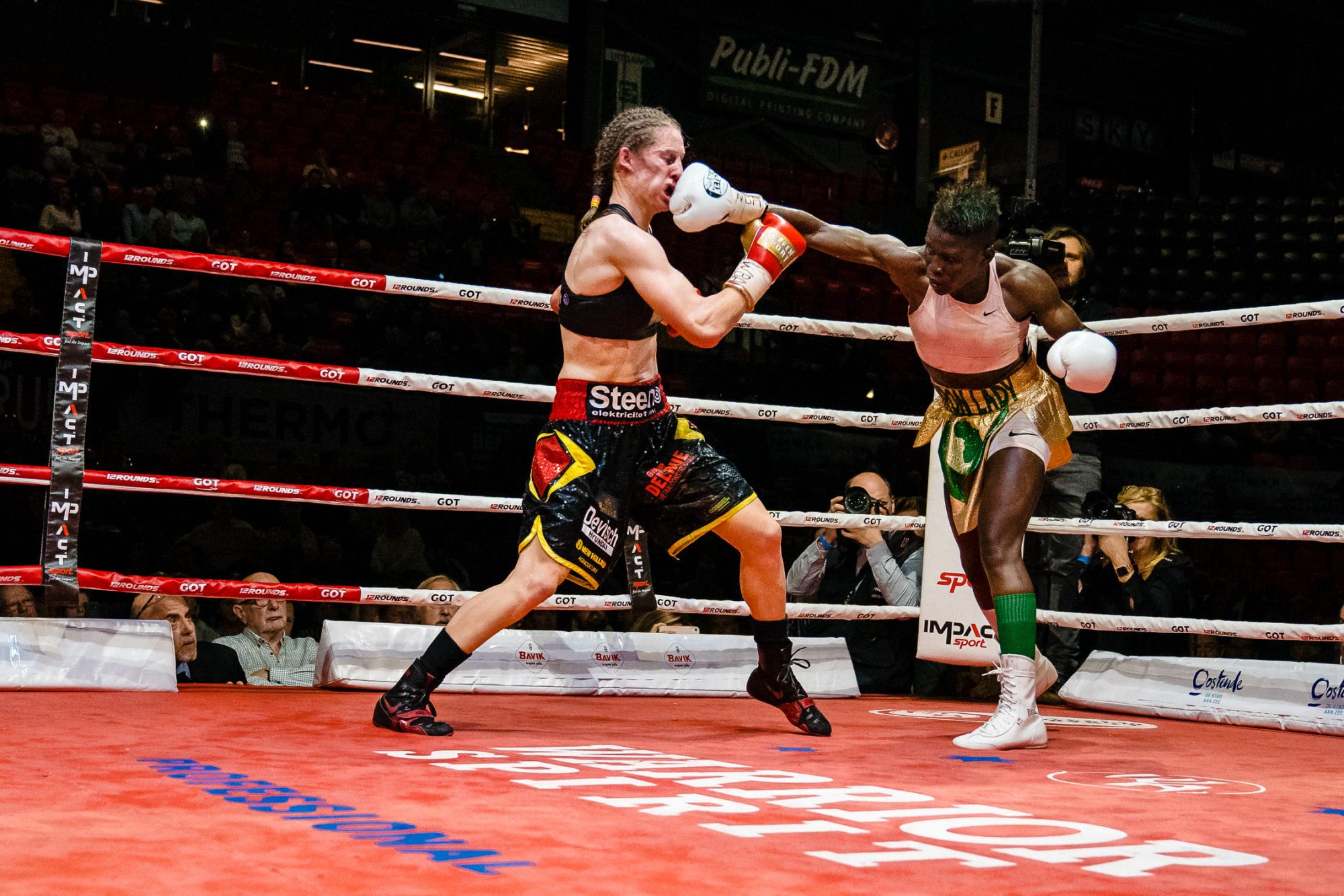 delfien persoon oostende worldtitle super featherweights bedrijfsfotografie sport bokesen 17