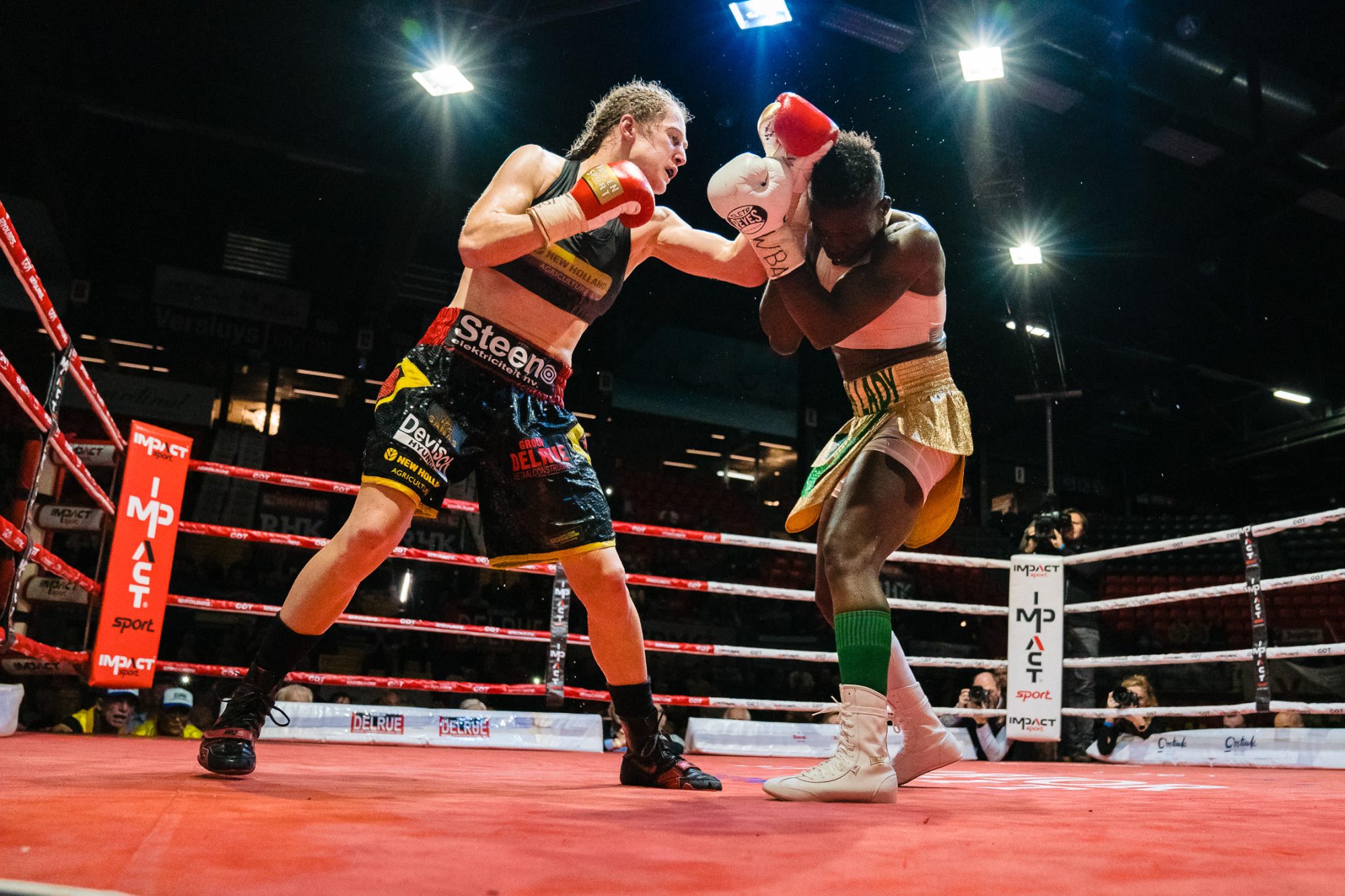 delfien persoon oostende worldtitle super featherweights bedrijfsfotografie sport bokesen 18