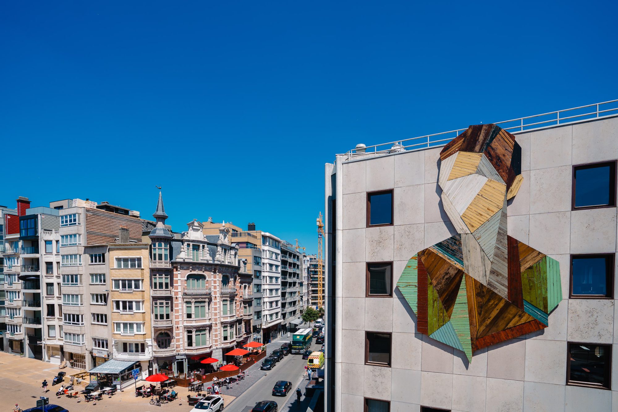 strook the crystal ship oostende streetart